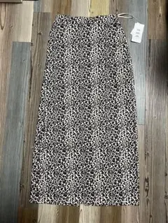 ヒョウ柄ロングタイトスカート