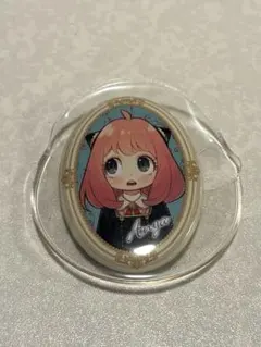 スパイファミリー アーニャ 額縁 缶バッジ