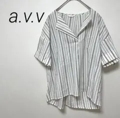 【アーヴェヴェ】シャツ　半袖　サラサラ　オフィスカジュアル　ストライプ　細見え