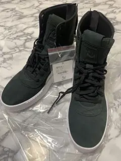 【新品タグ付】コラボ　PUMA × XO Parallel ハイカットブーツのサムネイル