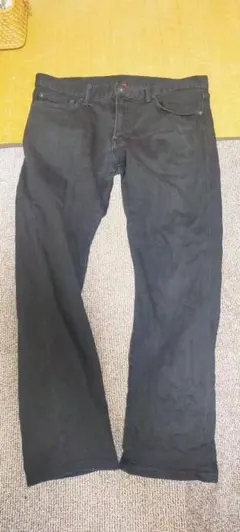 ブラック ストレートデニム 30/32