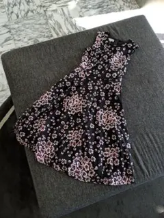 HOBBS 花總まりさん着用ワンピース　新品未使用のサムネイル