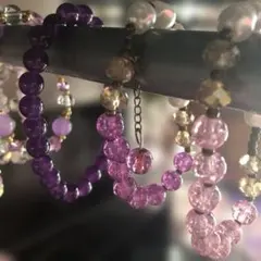 紫とピンクのビーズブレスレット