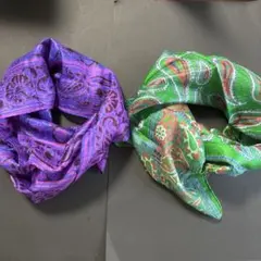 シルクスカーフ2枚セット　紫と緑の模様入りスカーフ