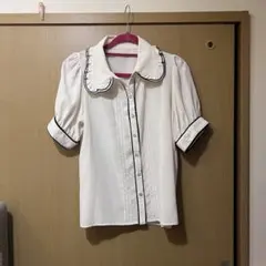 【春・夏】INGNI フリル付きホワイトシャツ 半袖