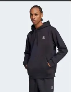 adidas トレフォイル パーカー 黒
