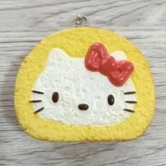 ⭐お値下げ⭐サンリオ　ハローキティ　ロールケーキ　スクイーズ　キーホルダー