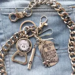 Item thumbnail for item 8b6843e7-3572-4b83-b69d-01dba2274939