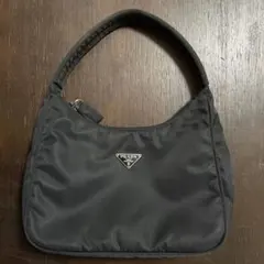 PRADA プラダ アクセサリーポーチ 黒