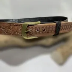 レザーカービングベルト