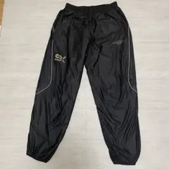 ☘️umbro 黒 厚手トレーニングパンツ　M