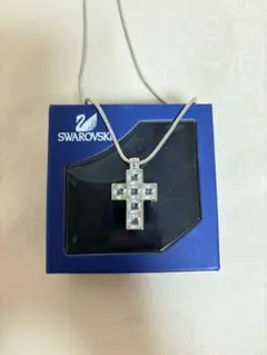 【美品】Swarovski クロス型 ネックレス 十字架