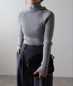 【新品】Bonjour Sagan ハイネックワイドリブニット　グレー