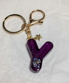 #454 イニシャルY レジン ハンドメイド イニシャルキーホルダー