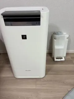 良品】シャープ 衣類乾燥除湿機 CM-J100-W プラズマクラスター - メルカリ