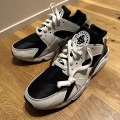 【最終値下げ】NIKE エアハラチ ホワイト/ブラック スニーカー