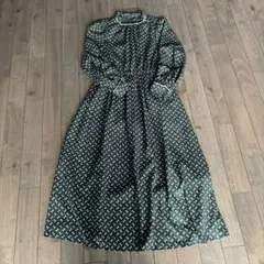 ダークグリーン 小花柄 マキシワンピース