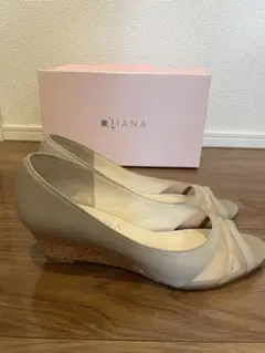 DIANA WELL FIT 25cm 箱付パンプスのサムネイル
