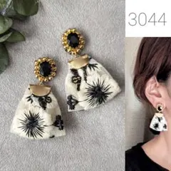 ハンドメイド ピアス イヤリング インド刺繍リボン ビーズ刺繍 花柄 ビジュー