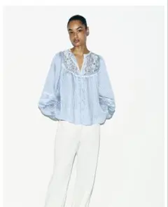 ZARA 刺繍ブラウス Sのサムネイル