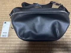 新品・未使用‼️GU リアルレザーボディバッグ ブラック秋にふさわしいバッグです！