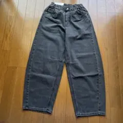 GU グレー バレルレッグジーンズ　150サイズ