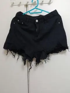 ブラックデニムショートパンツ Mサイズ フリンジ裾