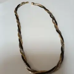 編み込みデザイン ネックレス 黒 金 銀