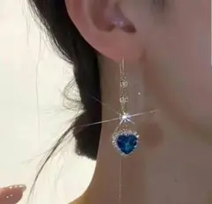 新品未使用 ゴールドブルーハート型ジルコニアアメリカンピアス エレガント女子力