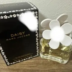 MARC JACOBS DAISY オードトワレ 50mlのサムネイル