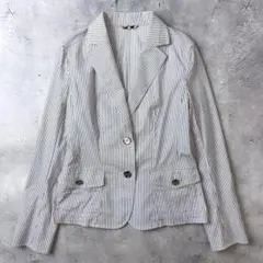 白 テーラードジャケット