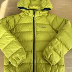 モンベル　ダウンジャケット　140