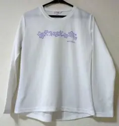 ホワイト長袖Tシャツ　花柄プリント