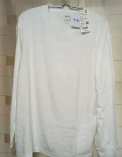 ユニクロ　エアリズムコットンUVカットクルーネックTシャツ　M ホワイトのサムネイル