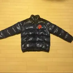 ダウンジャケット ネイビー/ブラック 赤ロゴ刺繍