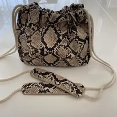 美品ヘビ柄ショルダーバッグ ベージュ/ブラック