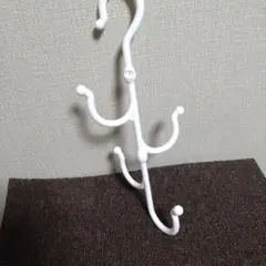 ホワイト フック付きマガジンラック