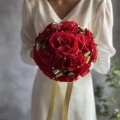 赤バラ×ゴールドラウンドブーケ☆ブートニア