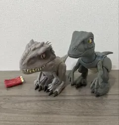 マテル　ジュラシックワールド　インドミナスレックス　ヴェロキラプトル