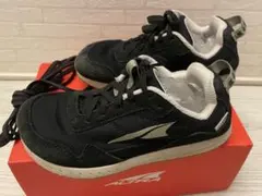ALTRAアルトラYOUTH 20cm 黒キッズ子供用シューズ靴 HOKA ON