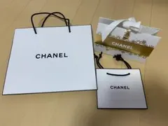 CHANEL 紙袋 大 小　ゴールドチャーム付きクリスマス