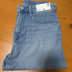 UNIQLO EZYジーンズ ブルー Mサイズ 新品のサムネイル