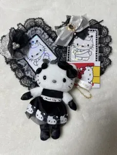 【期間限定お値下げ】キティ展50周年マスコット【モノクロム】トレカケース付き