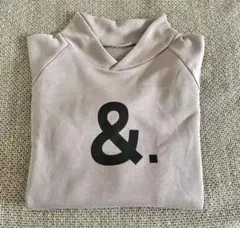 [150]&. ロゴプリント ベージュ ハイネック トレーナー GITA