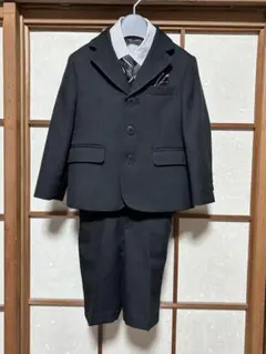 キッズスーツ　4点セット