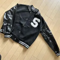 ブラック　スタジャン　SHEIN
