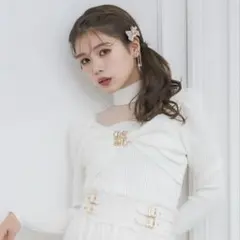 ROJITA♡シアーデコルテツイストリボンニット ホワイト♡のサムネイル