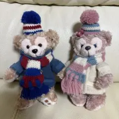 【新品未使用】ダッフィー　シェリーメイ　2012 冬の装い　ぬいぐるみバッジ