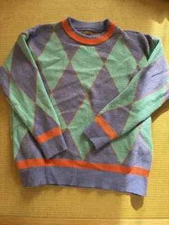 美品　ダイヤモンドパターン長袖ニットセーター