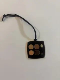 CHANEL アイシャドウ型 チャームのサムネイル